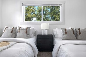 4 soverom, strykejern/-brett, wi-fi og sengetøy