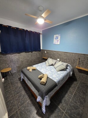 1 Schlafzimmer, Bügeleisen/Bügelbrett, WLAN, Bettwäsche