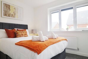 3 soveværelser, strygejern/strygebræt, internetforbindelse, sengetøj