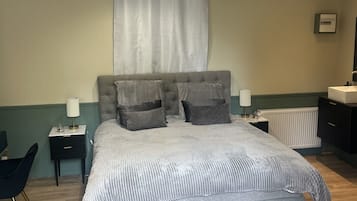 Comfort tweepersoonskamer, uitzicht op tuin | Gratis wifi