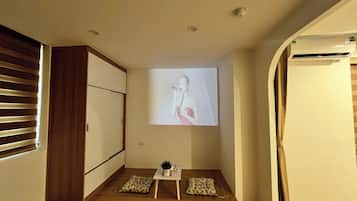 Estudio Deluxe, balcón | Escritorio y wifi gratis