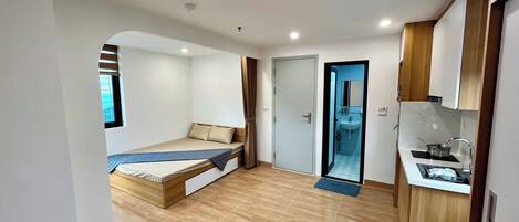 Deluxe Studio, Balcony | Desk, free WiFi