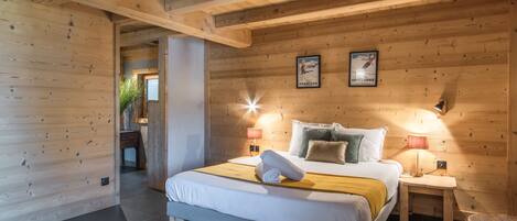 4 Schlafzimmer, Bügeleisen/Bügelbrett, kostenloses WLAN, Bettwäsche