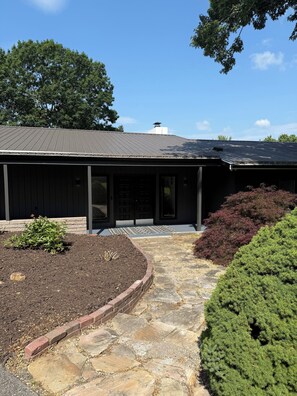 Exterior - Lakefront home in Radford with private dock, large deck, and great views (Radford)