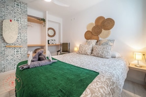 3 bedrooms, iron/ironing board, free WiFi, bed sheets
