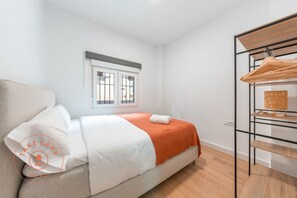 2 habitaciones, tabla de planchar con plancha y wifi gratis 