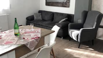 Apartemen Basic | Area keluarga