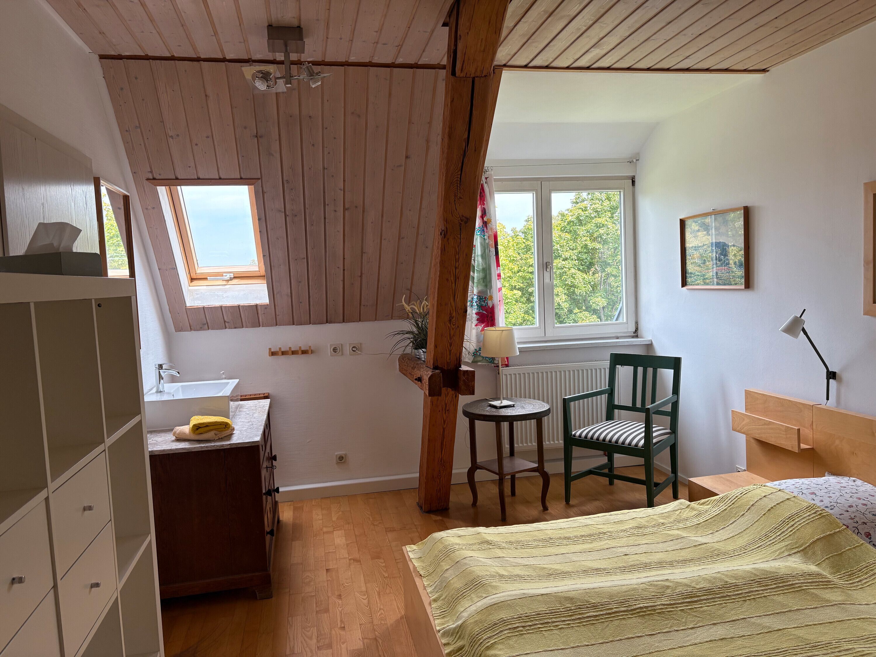 2 室のベッドルーム、WiFi、ベッドシーツ