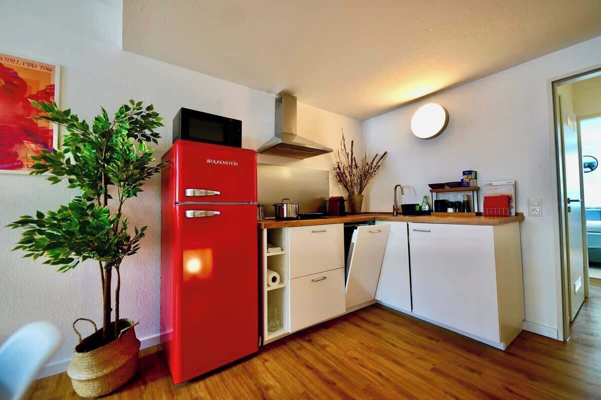 Mikrowelle, Ofen, Herdplatte, Geschirrspüler