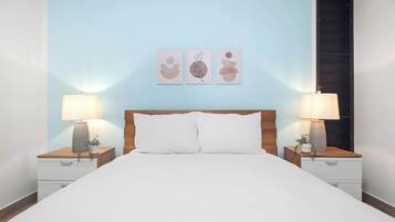 2 bedrooms, iron/ironing board, free WiFi, bed sheets