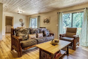 Smart TV, chimenea y videojuegos 