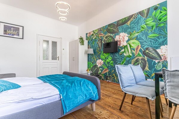 1 bedroom, WiFi, bed sheets