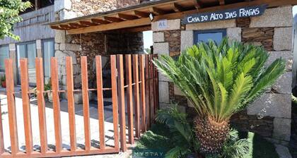 Apartment 'Casa Alto Das Fragas' with Mountain View, Wi-Fi and Air Conditioning