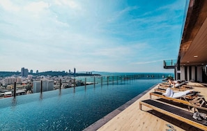 Apartment, 2 Bedrooms, Accessible, Smoking | Pool | Outdoor pool - 2 Bed Room At Great Location - Best Of Pattaya (Pattaya)