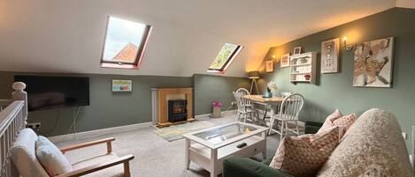 Télévision, cheminée