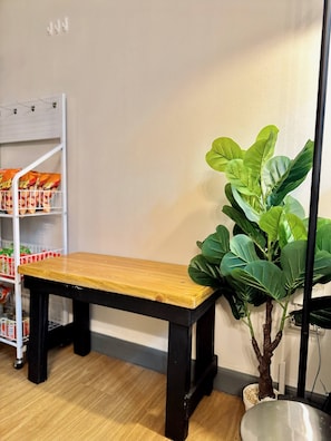 Interior - Stunning 42nd Floor Apt With Netflix (Mandaluyong)