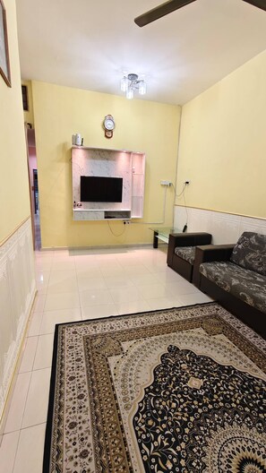 House, 3 Bedrooms, Smoking | Living room