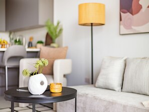 Living room - Sanders Limassol Park - Full Building (Trachoni)
