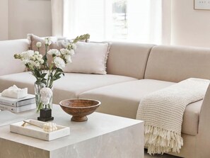 Living room - Sanders Limassol Park (Trachoni)