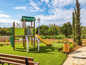 Children's area - Sanders Limassol Park - Full Building (Trachoni)