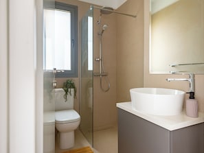 Apartment, 2 Bedrooms, Terrace, Garden View | Bathroom - Sanders Limassol Park - Full Building (Trachoni)