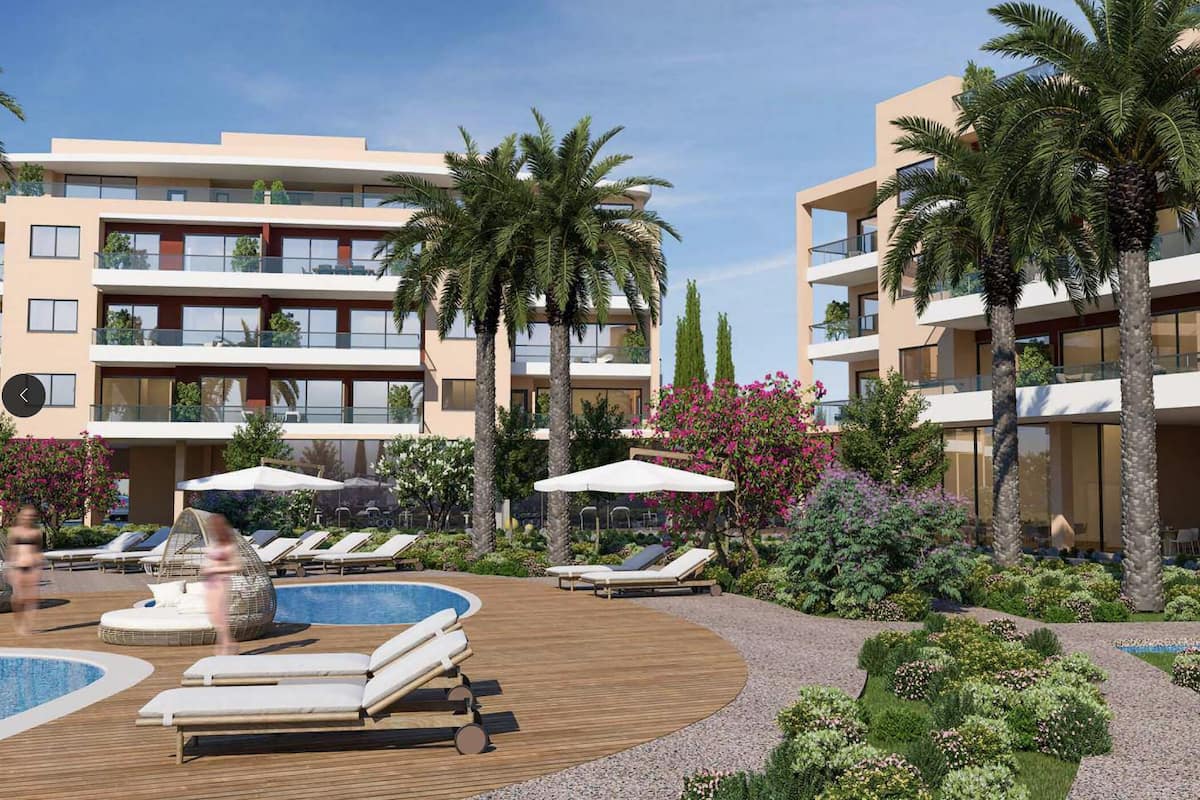 Apartment, 2 Bedrooms, Terrace, Garden View | Front of property