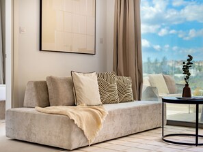 Apartment, 2 Schlafzimmer, Terrasse, Gartenblick | Wohnzimmer