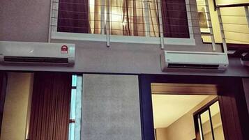 Condo, 2 quartos, acessível | Sacada