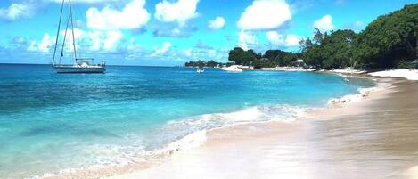 Apartment, 2 Bedrooms, Terrace, Ocean View | Beach