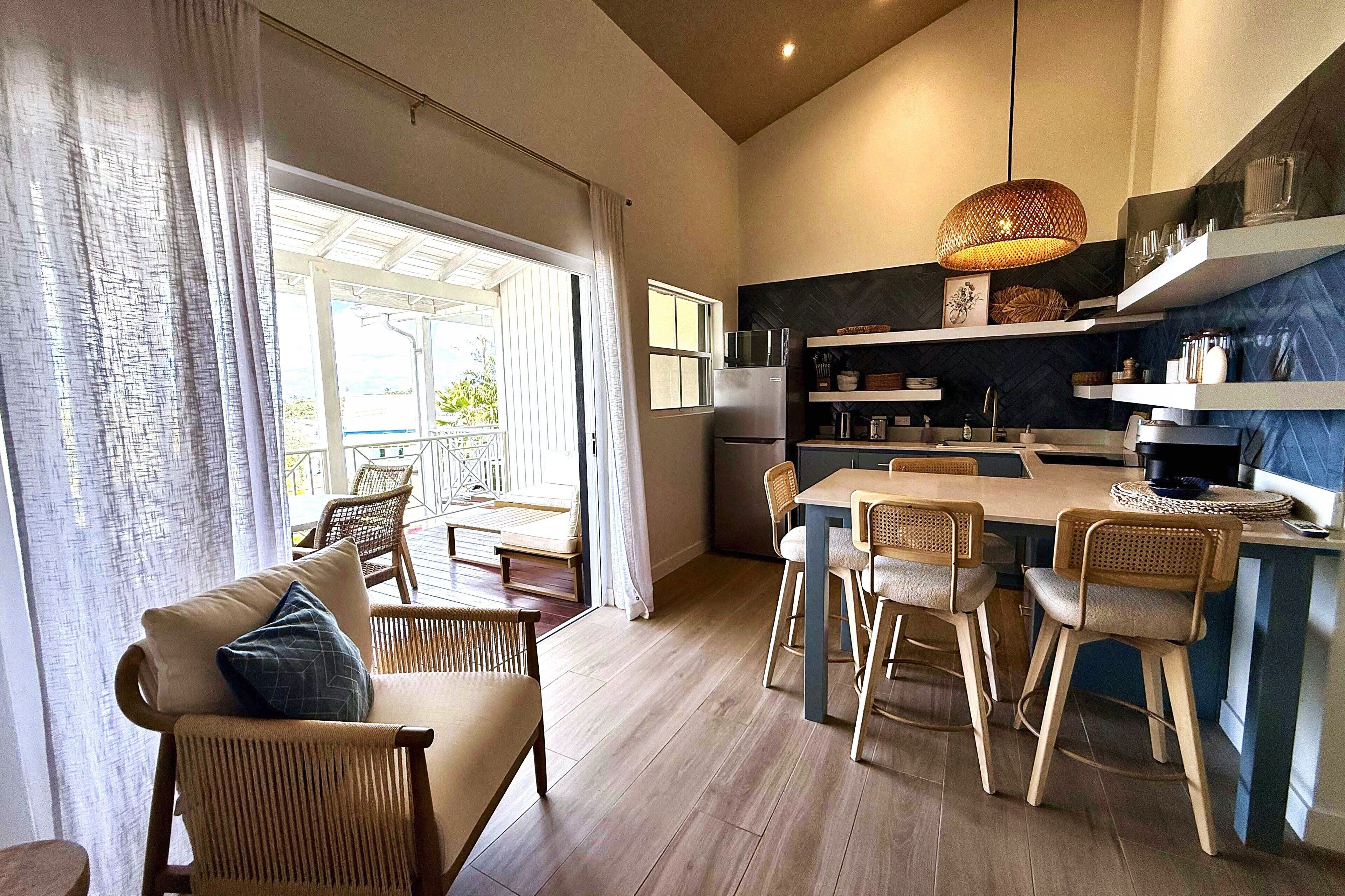 Departamento, 2 habitaciones, balcón, vista al océano | Comedor