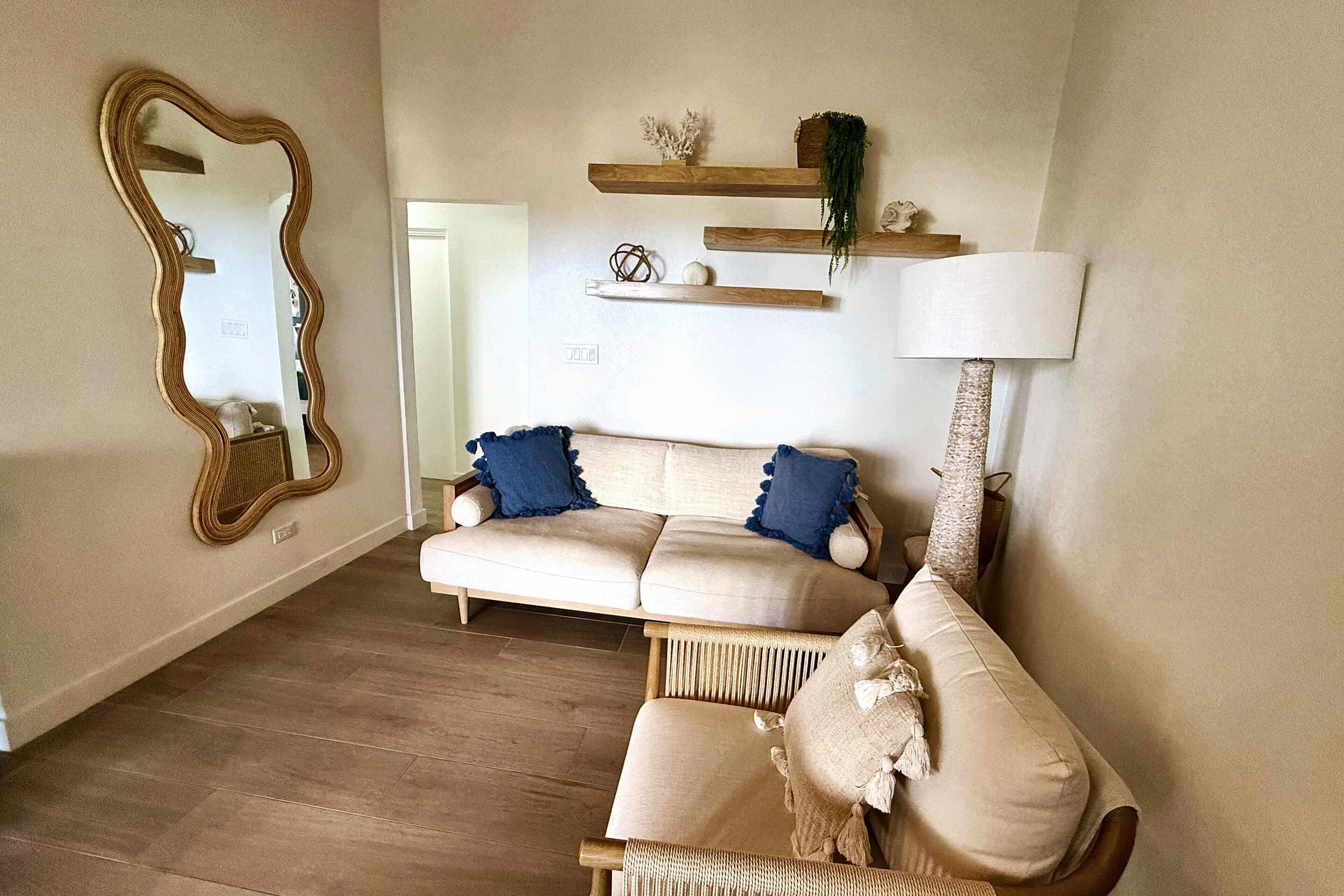 Appartement, 2 chambres, balcon, vue océan | Salle de séjour