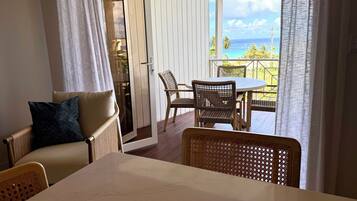 Apartment, 2 Bedrooms, Balcony, Ocean View | Balcony