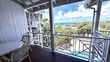 Appartement, 2 chambres, balcon, vue océan | Balcon