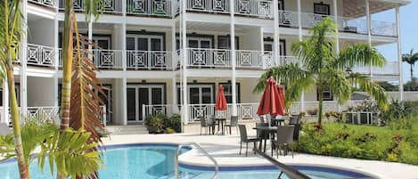 Appartement, 2 chambres, balcon, vue océan | Piscine
