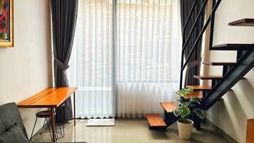 Apartment, Balcony, Pool View | Living area