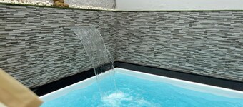 Townhouse in Telde with pool and sea views