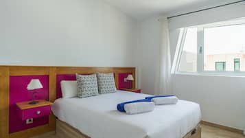 3 bedrooms, cots/infant beds, bed sheets