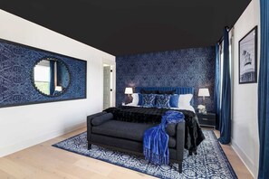 4 habitaciones, tabla de planchar con plancha, wifi y ropa de cama 