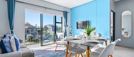 Apartment (2 Bedrooms) | Front of property