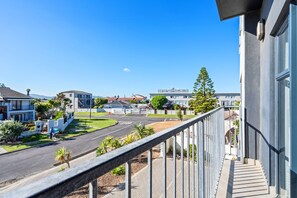 Apartment (2 Bedrooms) | Interior - Blouberg Mews (Cape Town)