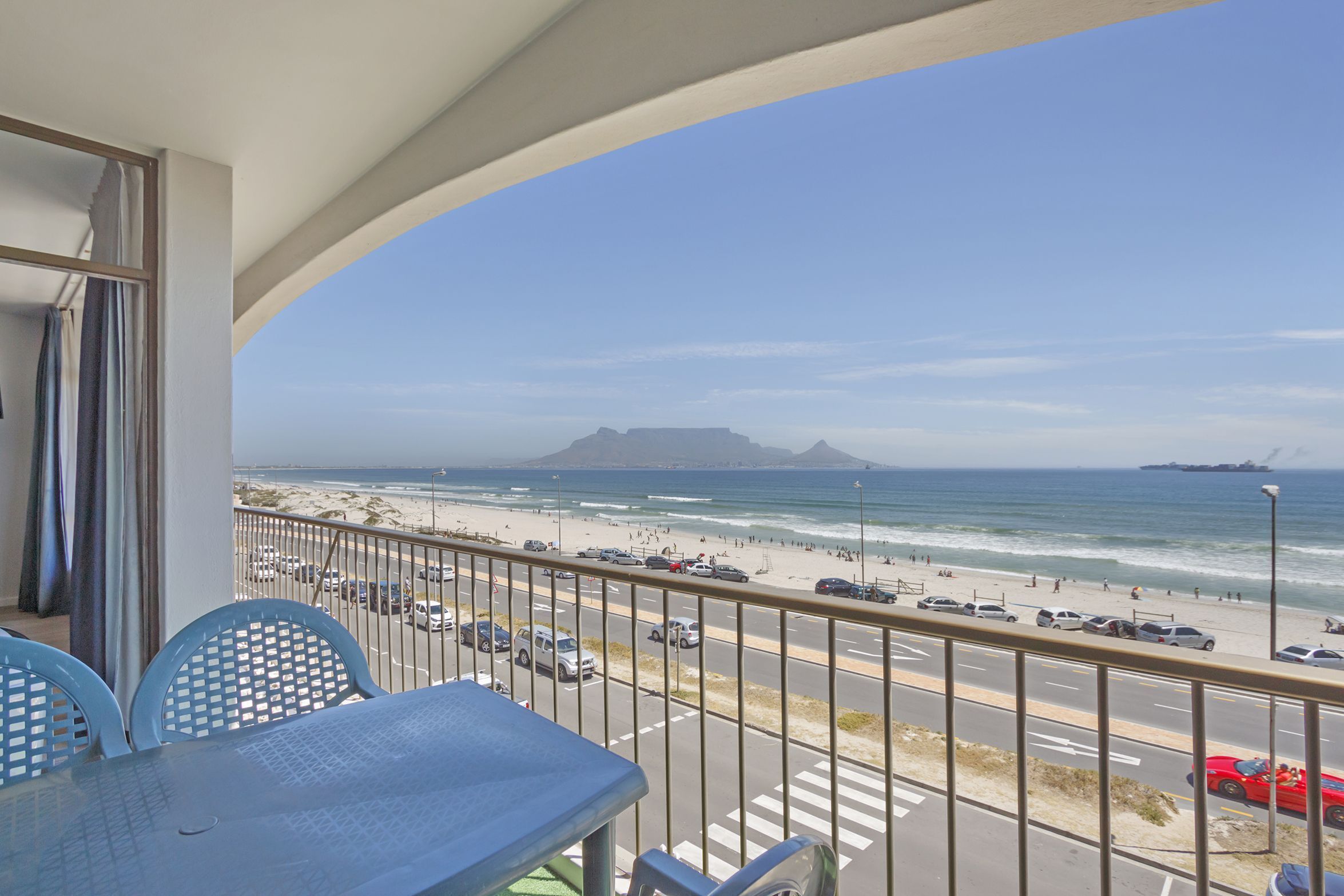 Apartment (2 Bedrooms) | Front of property