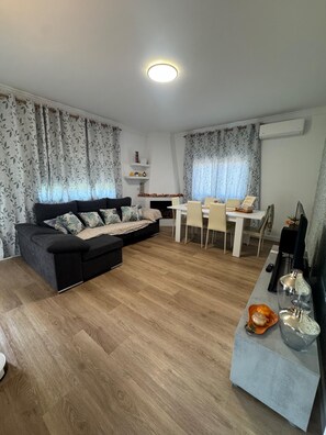 Living area - Can DorNena charming refuge (Maçanet de la Selva)