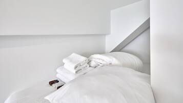 1 chambre, fer et planche à repasser, Wi-Fi, draps fournis