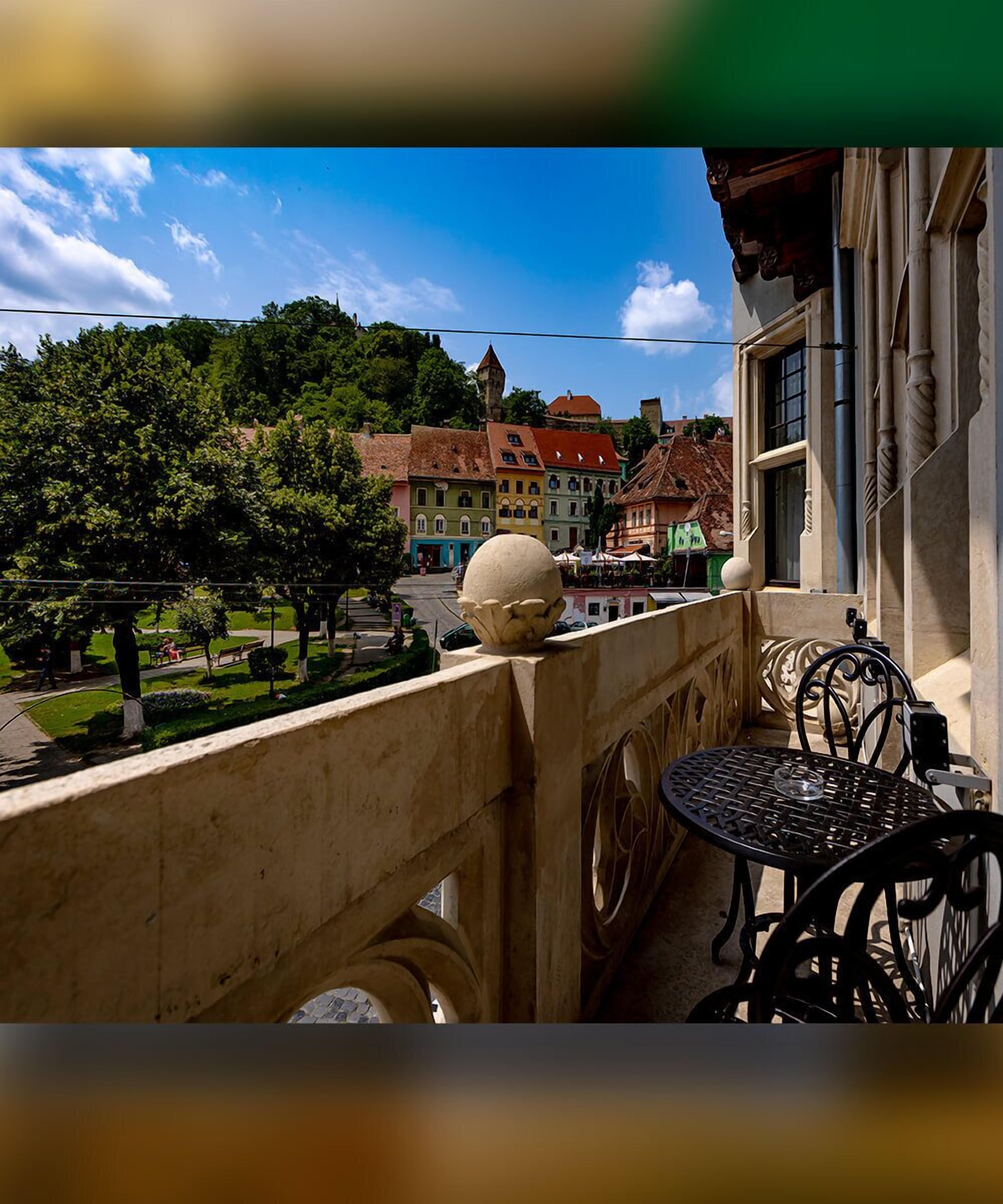 ダブルルーム バルコニー | デスク、ノートパソコン用作業スペース、WiFi (無料)