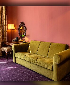 Doppia Deluxe (Extra Large with Sofa Bed) | Una scrivania, postazione laptop, Wi-Fi gratuito
