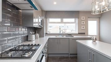 Microwave, oven, stovetop, dishwasher