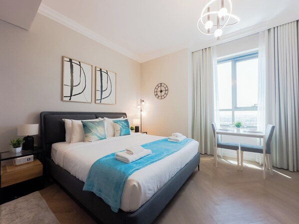 Iron/ironing board, WiFi, bed sheets
