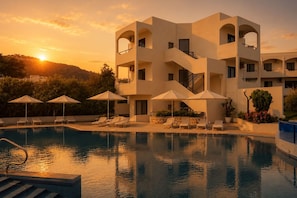 Front of property - Rhodea Mar (Rhodes)