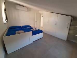 2 camere, accesso a Internet, lenzuola