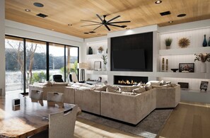 Interior - Above Austin Diamond on Lake Austin (Austin)